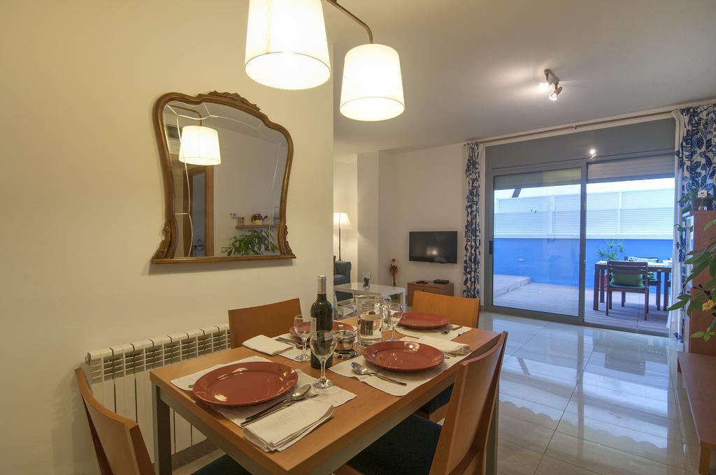 Hola! - By The Apartamento Sitges
